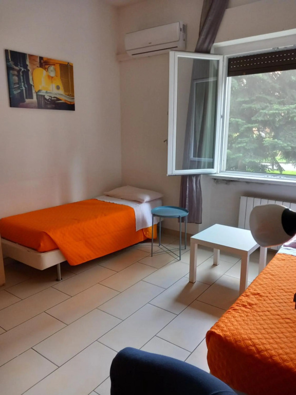 Simple & Comfortable apartment vicino POLICLINICO