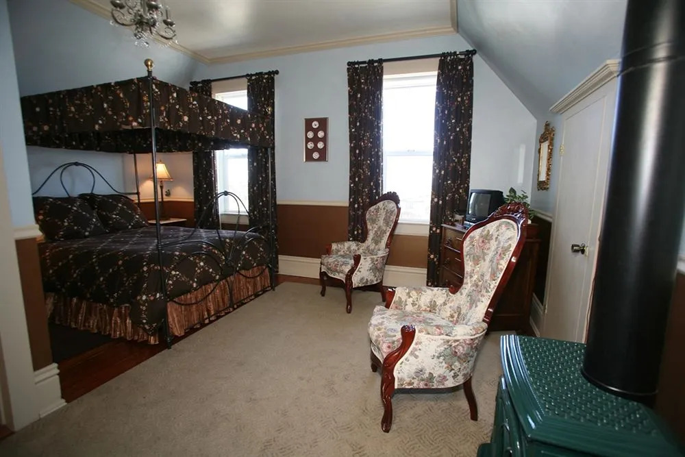 Atrium Bed and Breakfast