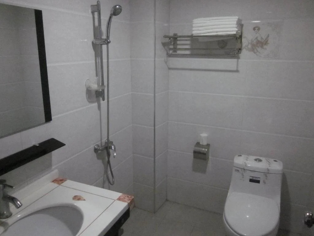 Qingshan Inn