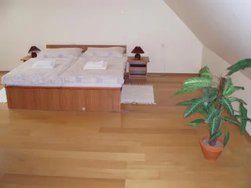 Garni Hotel Mado