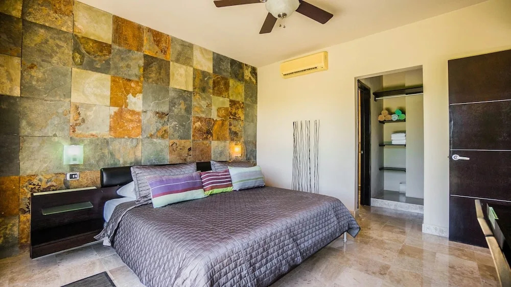 Playa Ge 303 A 2 Bedroom Condo