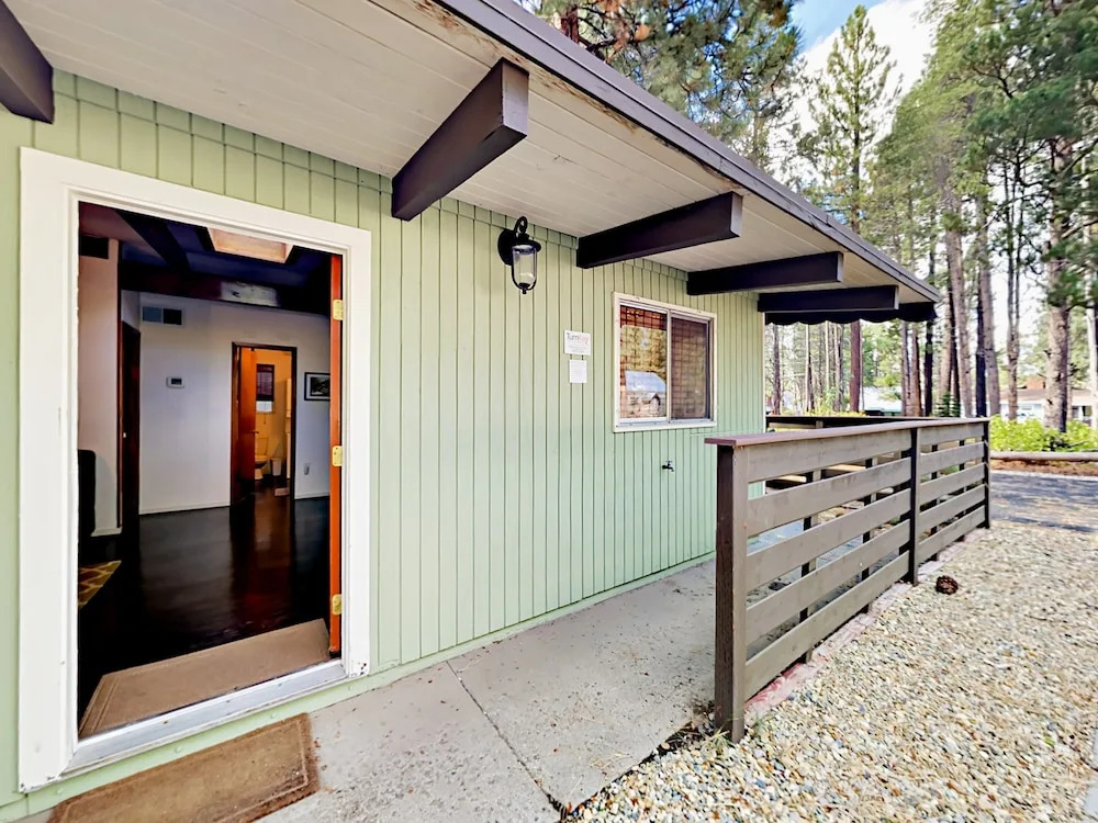 Hip Norwegian-Style Cabin - 3 Mins to Heavenly by RedAwning