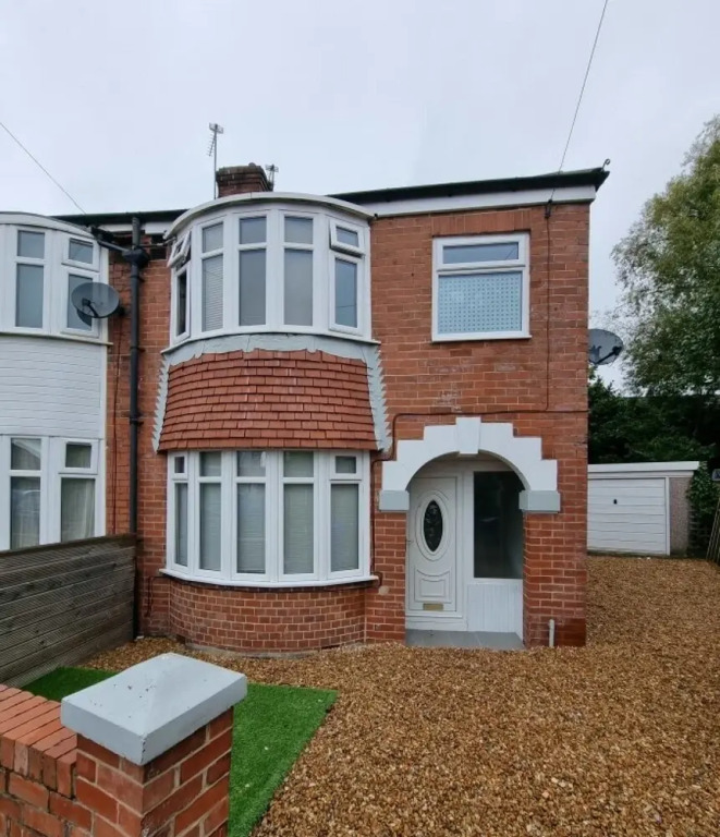 3-Bedroom Home near Manchester City
