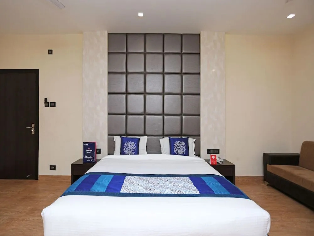 CAPITAL O 10292 Niharika Guest House