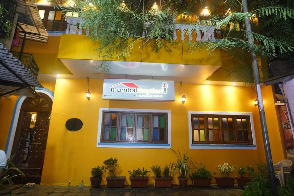 Mumbai Staytion Dorm- A Backpackers Hostel
