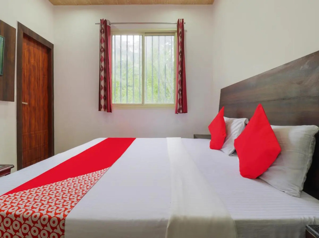 Fabexpress Kalsia Home Stay
