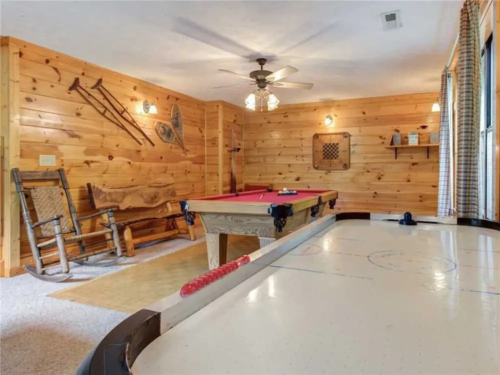 Great Expectations, 3 Bedrooms, Fireplace, Pool Table, Hot Tub, Sleeps 10