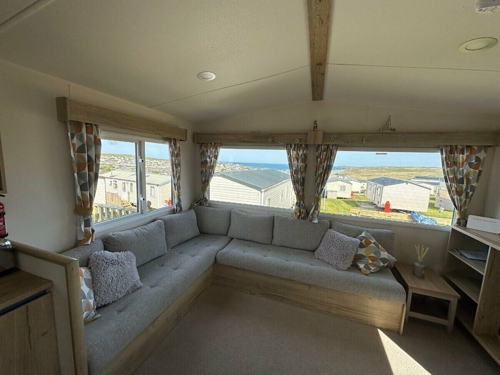 Liskey Hill Caravan Park - Holiday Accommodation 3043