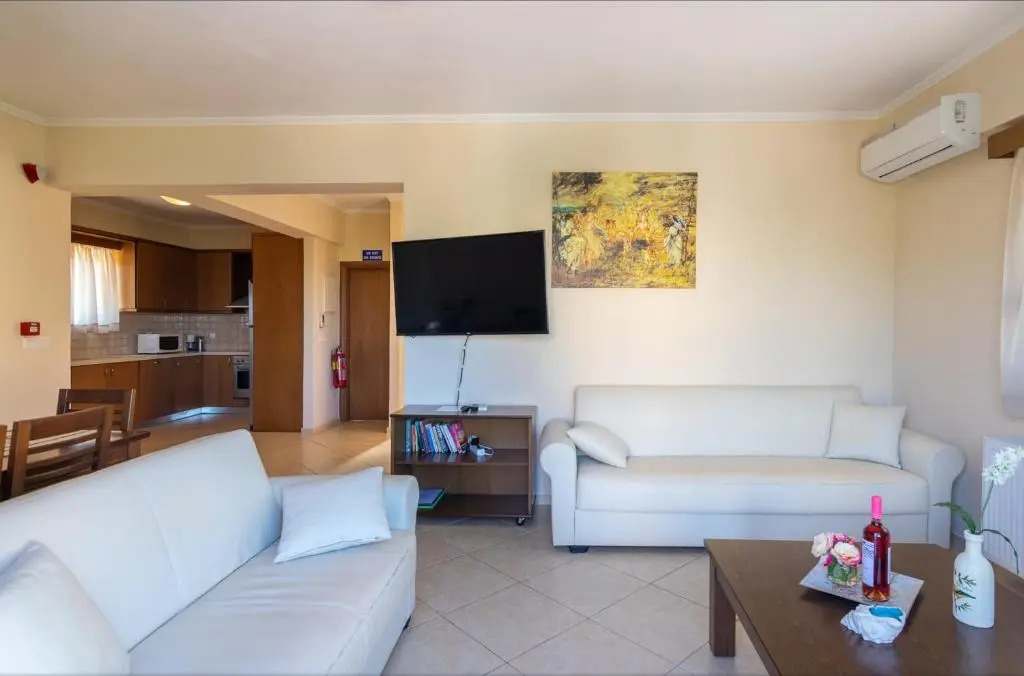 Selini Villas with private pool 10 minutes walking from the beach