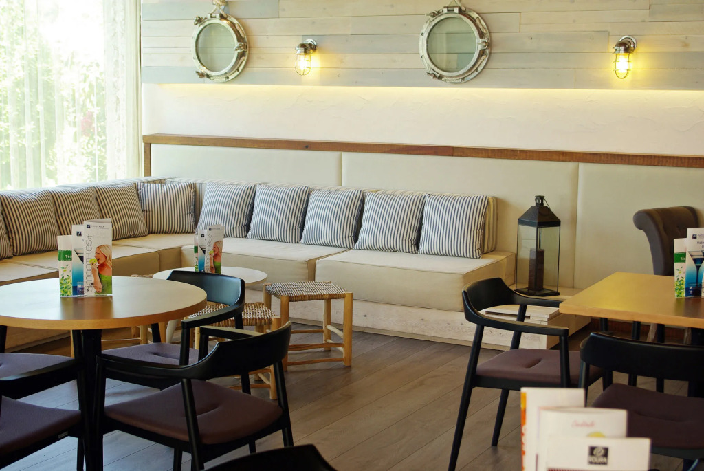 Hotel Alga