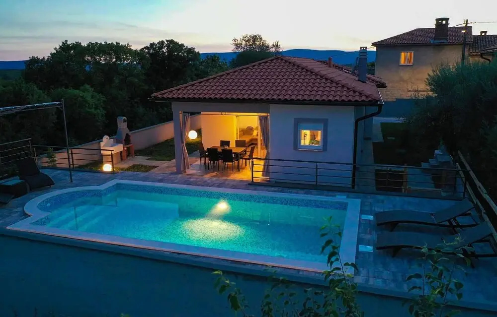 Awesome Home in Kapovci With 3 Bedrooms, Wifi and Outdoor Swimming Pool