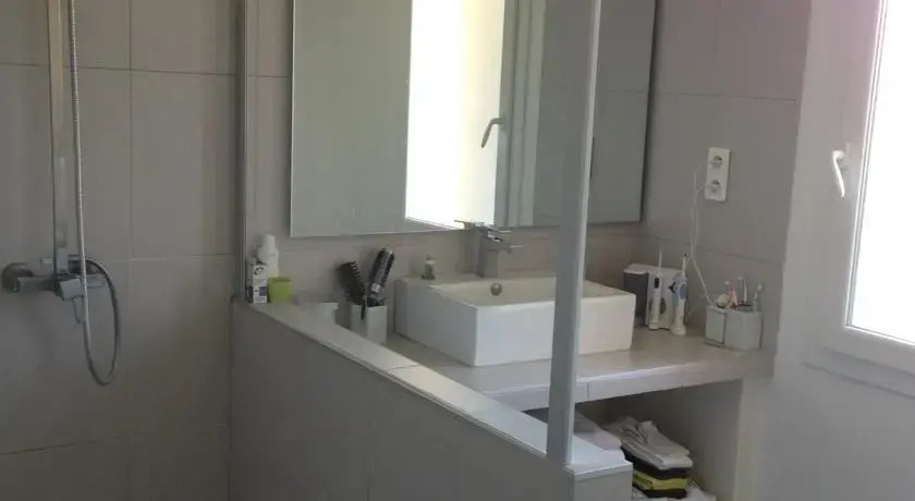 Maison Design à 5 min dAvignon