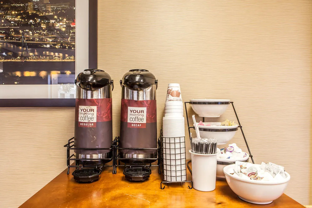 Comfort Inn & Suites Cleveland