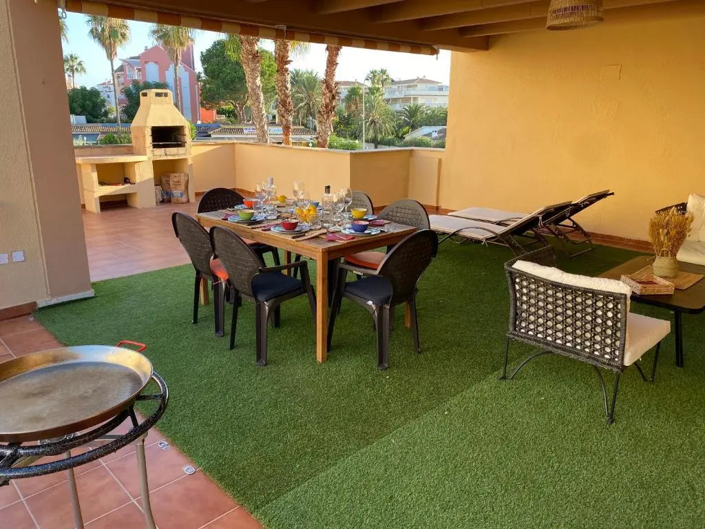 1ªLínea-50m de playa-210m2 utiles-BBQ privada-Vistas al mar-3 terrazas