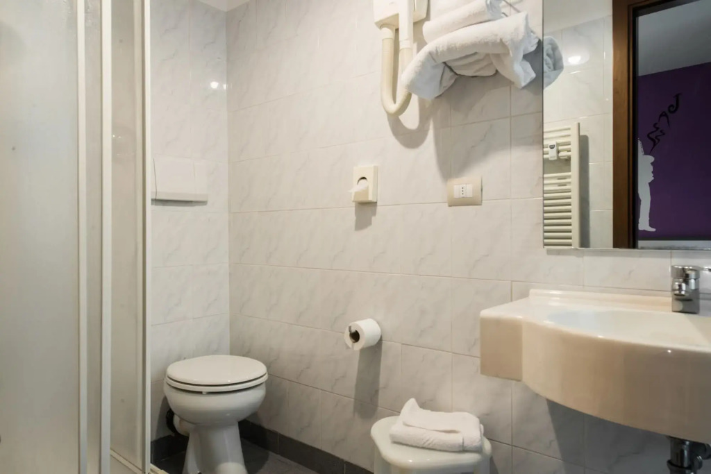 Sure Hotel by Best Western Nologo