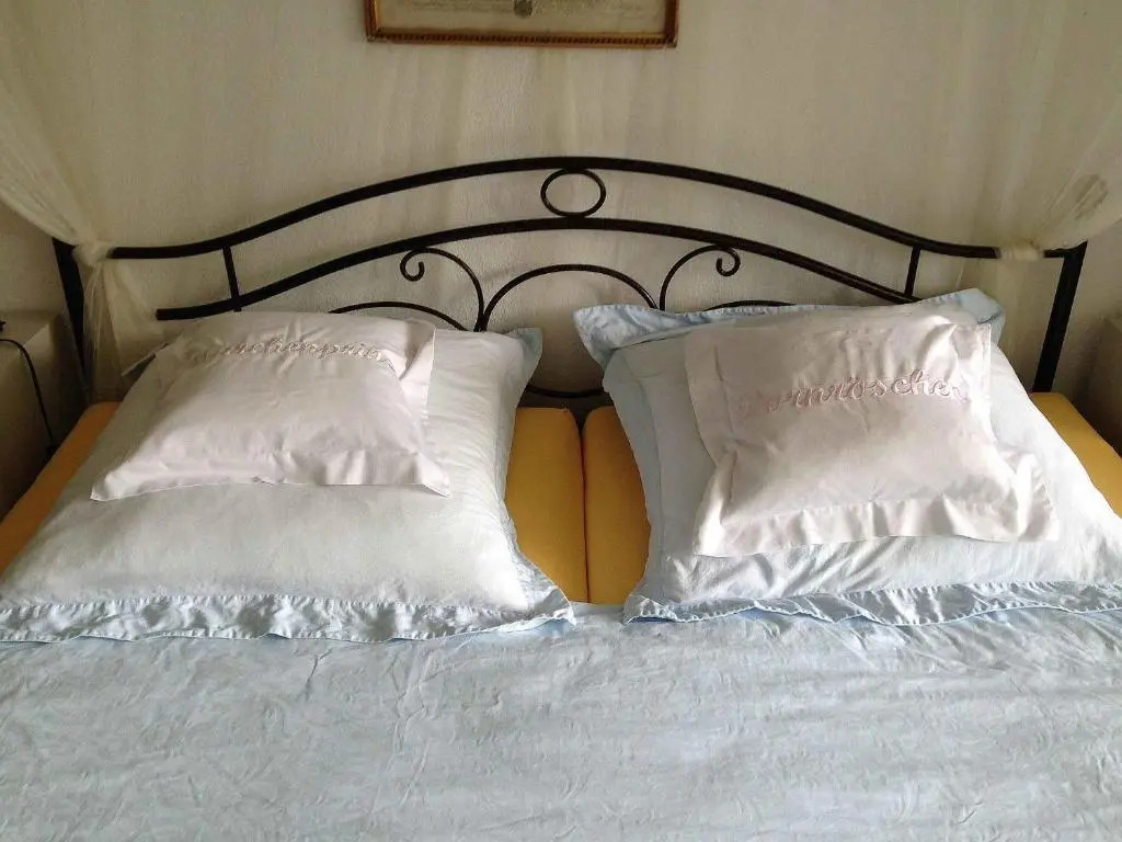 Himmelbett mit Seeblick