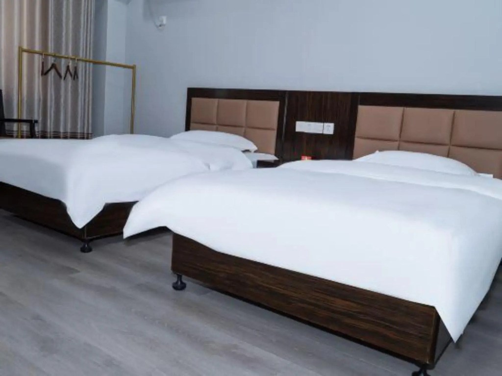 Yijiaqin Hotel