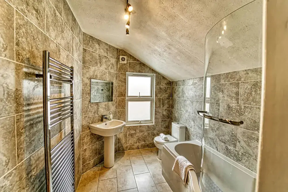 Host Stay Southfield Residence