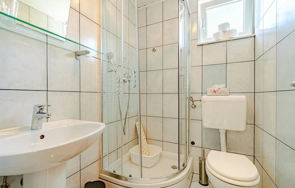 Nice Apartment in Osobljava With Wifi and 2 Bedrooms