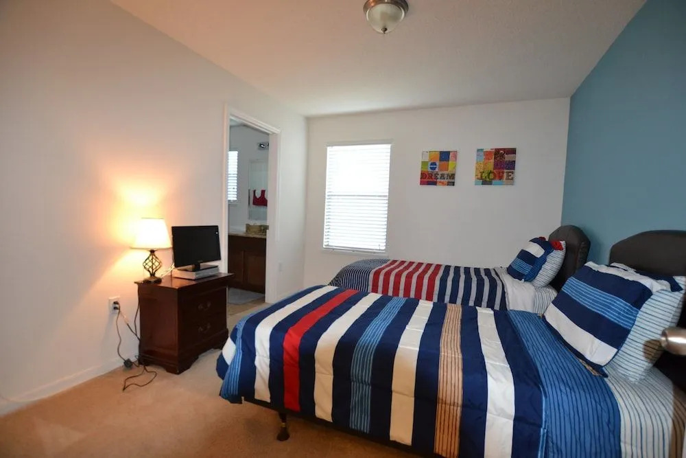 Family Friendly - South Facing Pool - Game Room - Gated - Near Disney