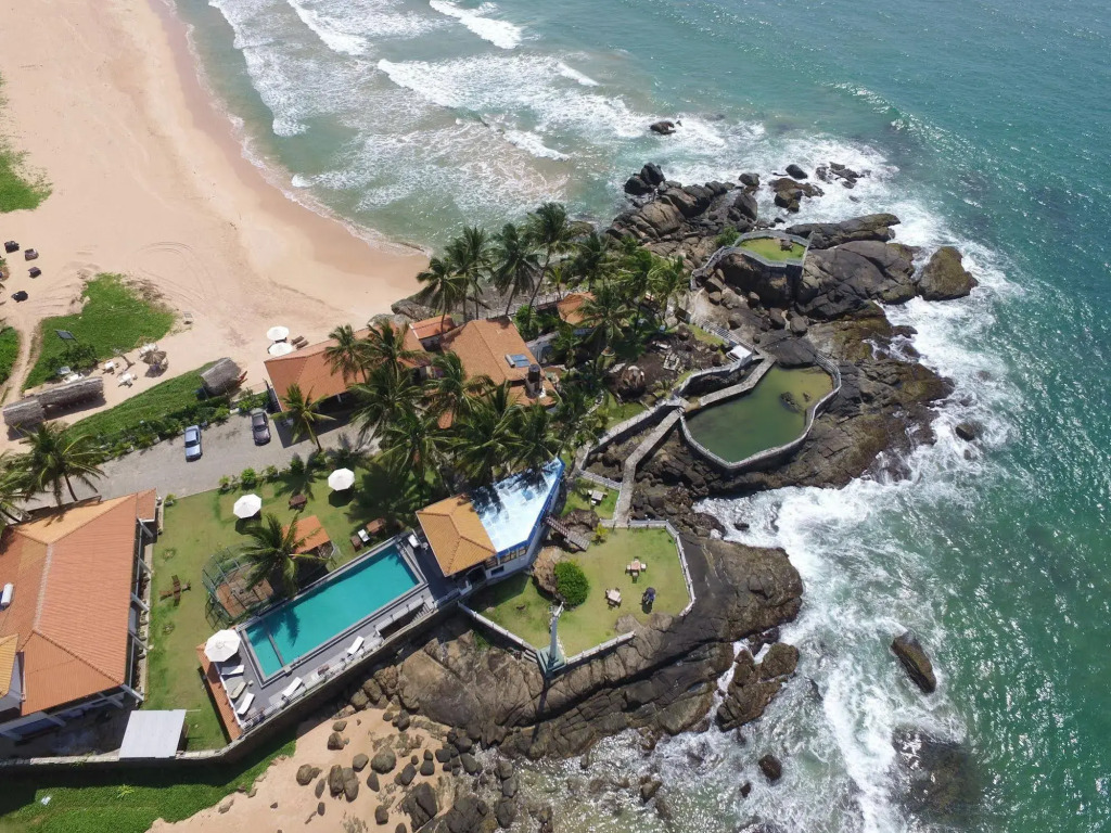 White Villa Resort Aungalla