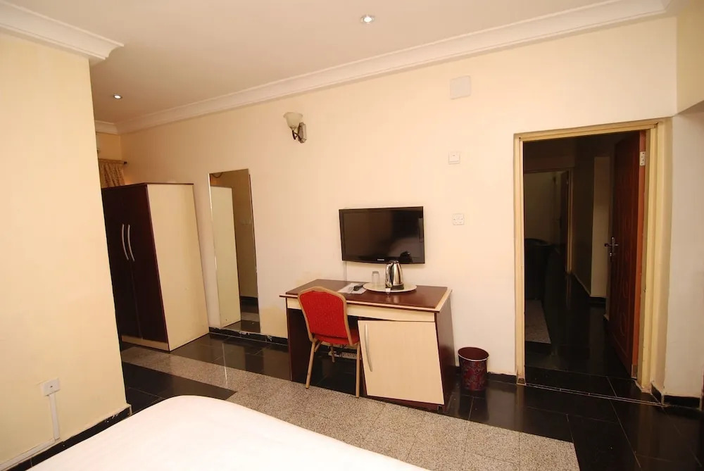 Lapour Hotels Ltd