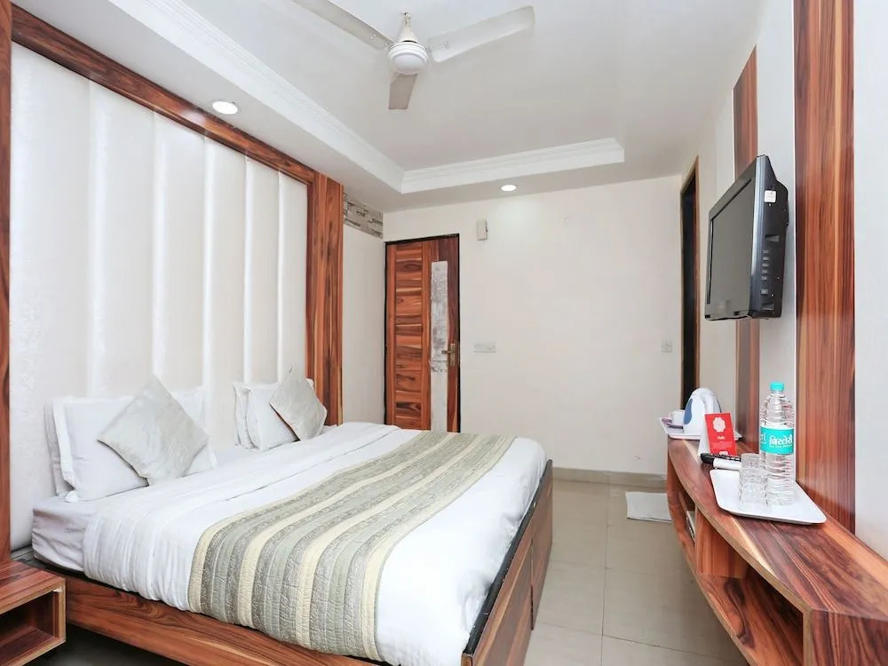 Oyo 13338 Hotel Atithi