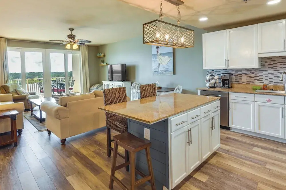 PCB Vacation Rental w/ Balcony & Beach Access!