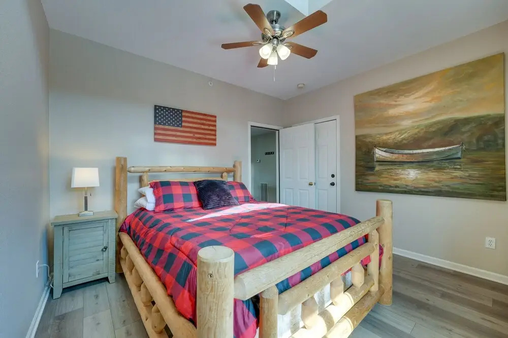 Branson Condo on Golf Course, 4 Mi to Downtown