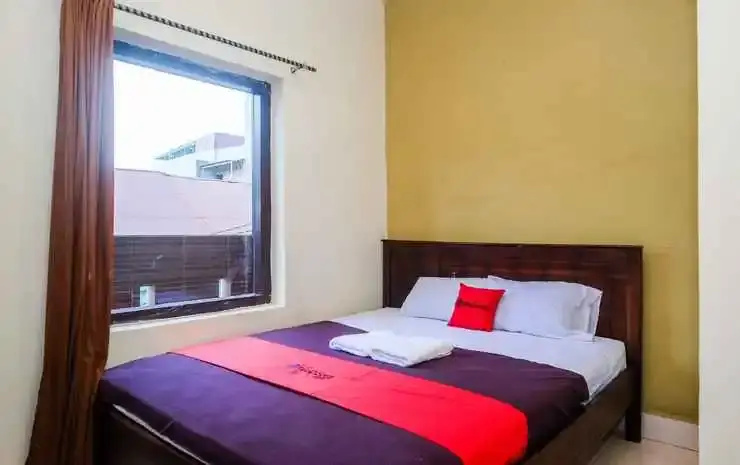 RedDoorz at Hotel Rich Parepare near Pantai Mattirotasi