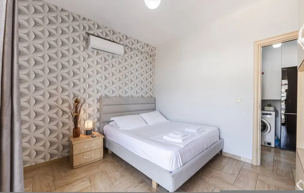 Saranda Bay Retreat - 1BR Apartment