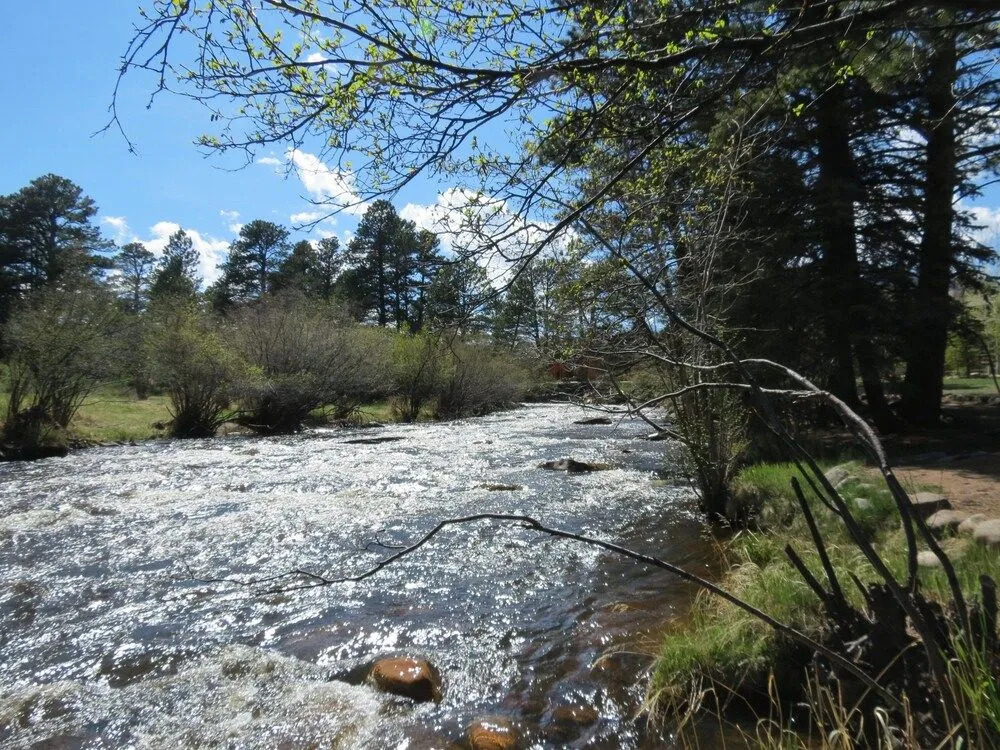 Luxury Rocky Mountain River Retreat - 3 Br Townhouse