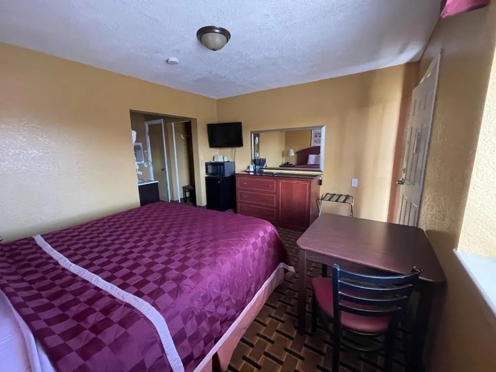 Budget Inn