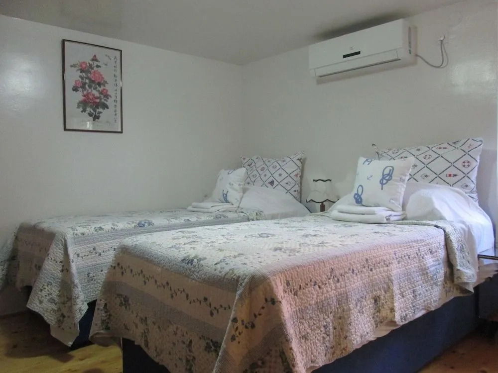 Cozy En-suite Rm on Dumanica