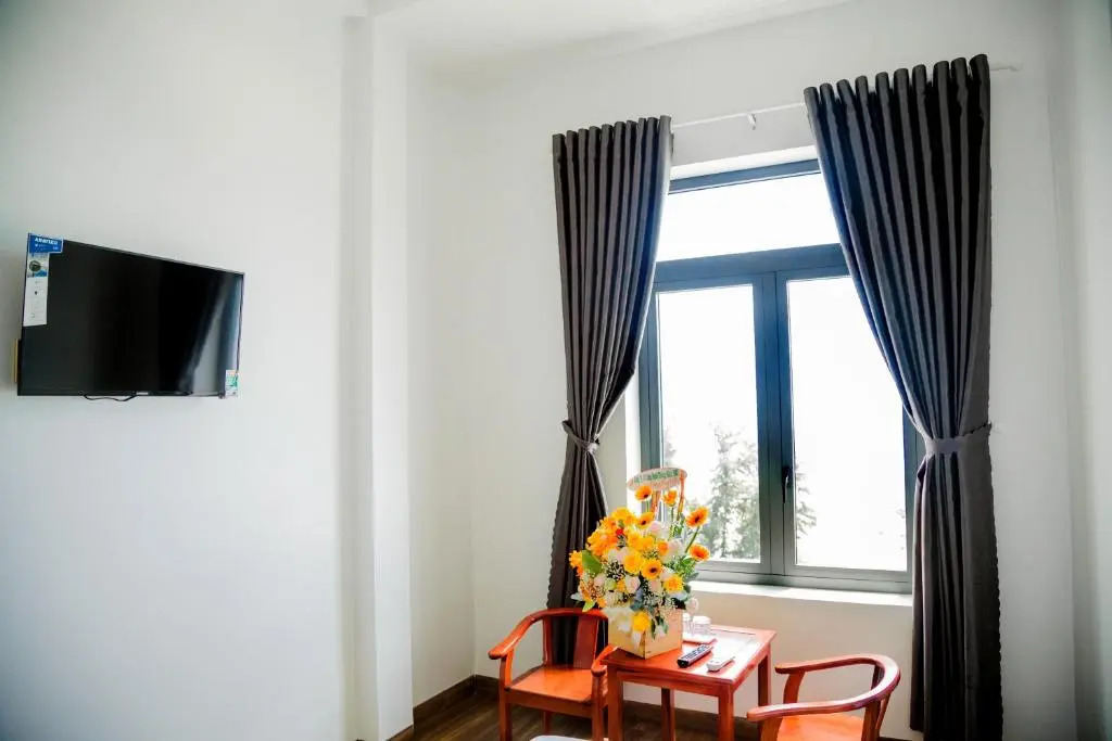 Chau Ngoc Vien Hotel - Bien My Khe - Quang Ngai