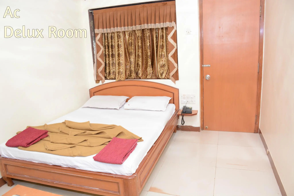 Hotel Kumar Plaza