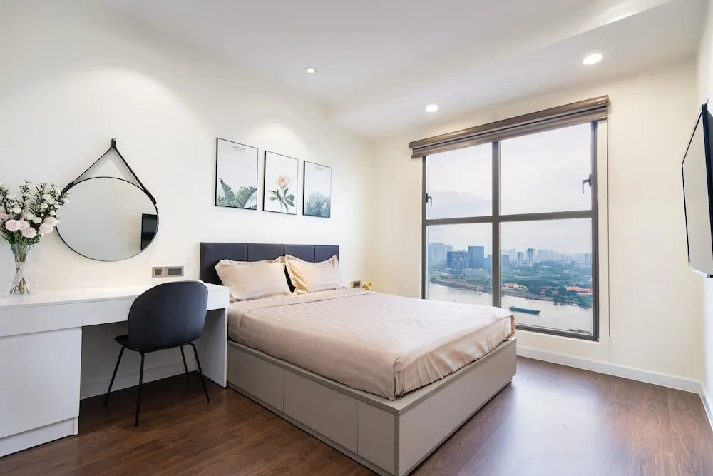 Vera Apartments Saigon Royal Residence