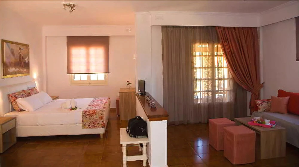 Hotel Prassino Nissi