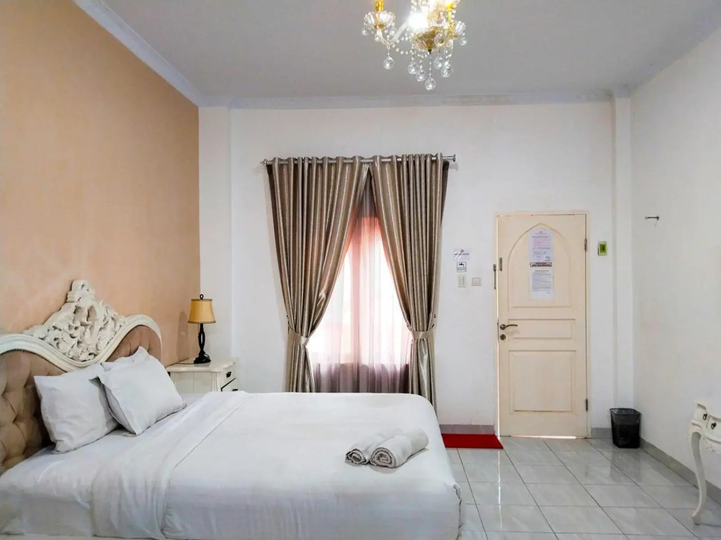 OYO 90741 Grand Shaqilla