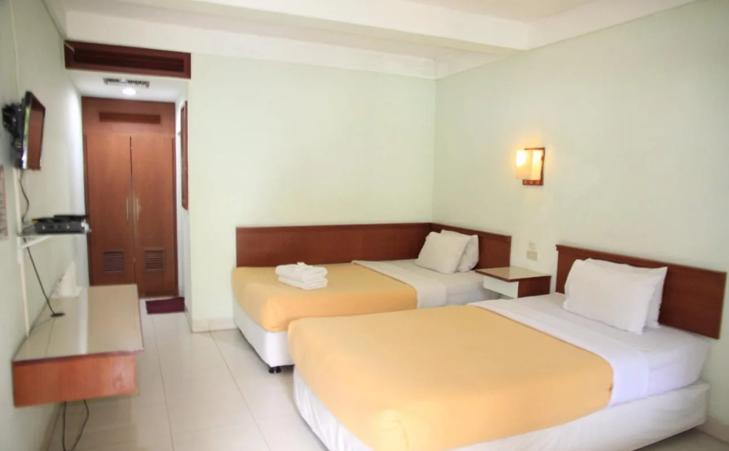 Pandu Lakeside Hotel Parapat