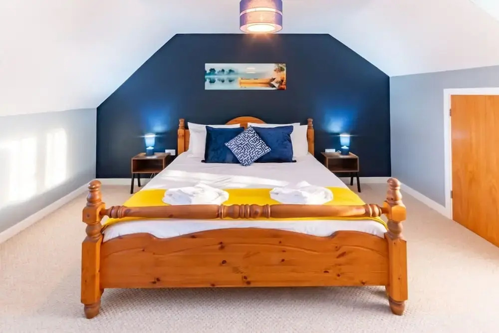 Stylish Margate Coastal Home Parking By Adliv