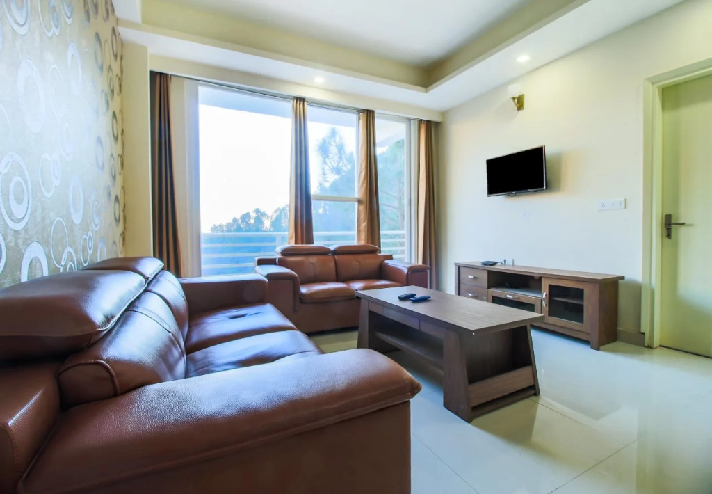Pine Residency By OYO Rooms