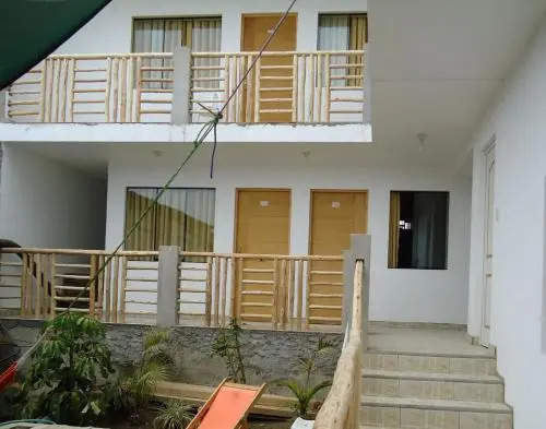 Paracas Backpackers' House