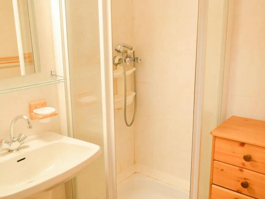 Appartement 2 pièces cabine + mezzanine 6 personnes à Valloire, balcon Ouest - FR-1-263-185