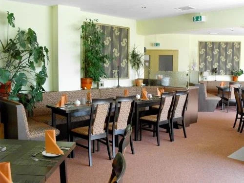 Mucha OHG Hotel Sembziner Hof