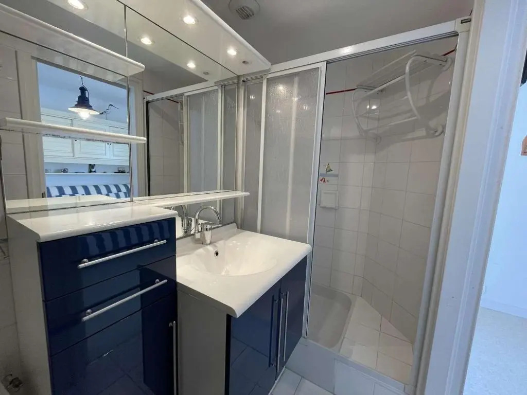 Appartement Notre-Dame-de-Monts, 1 pièce, 2 personnes - FR-1-224C-83