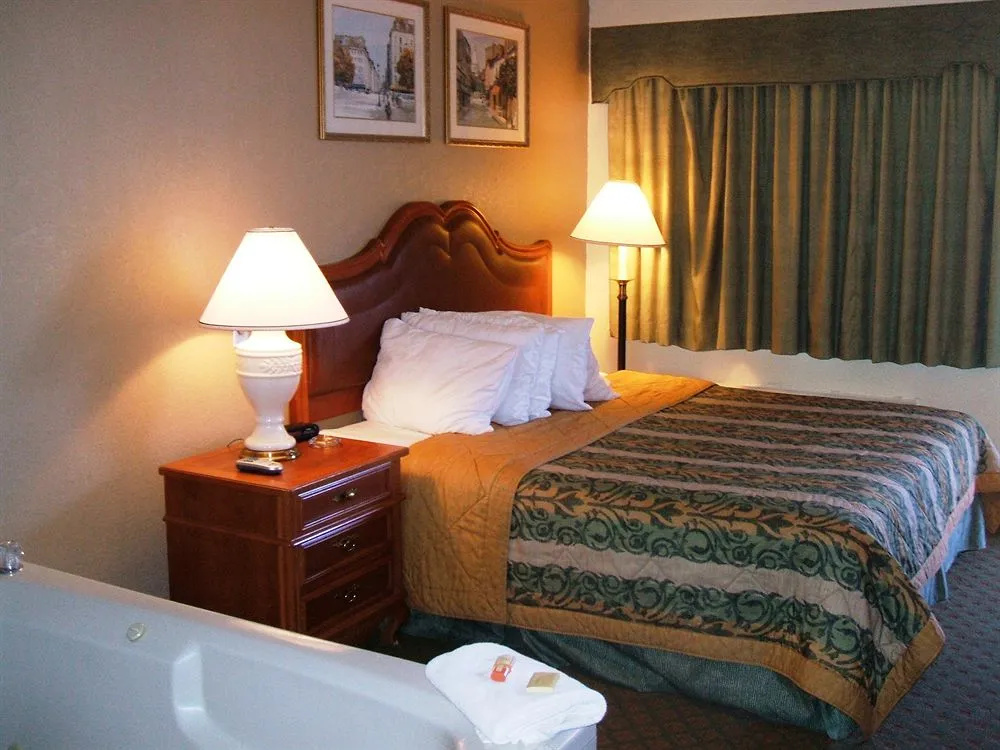 A Victory Hotel - Southfield