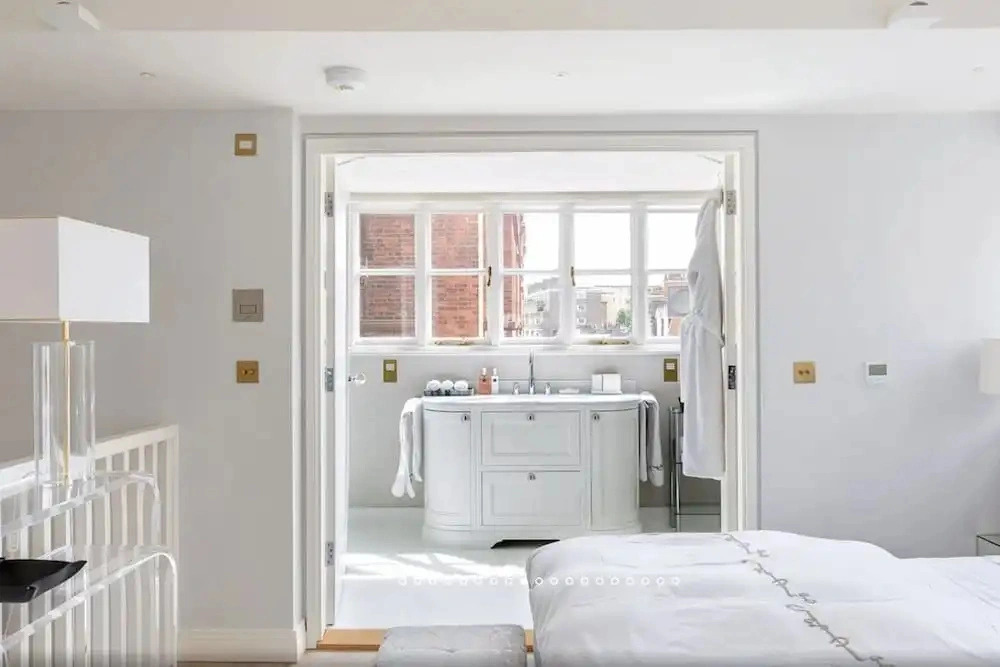 Pocket Full of Pearls 1 Bedroom Duplex Penthouse