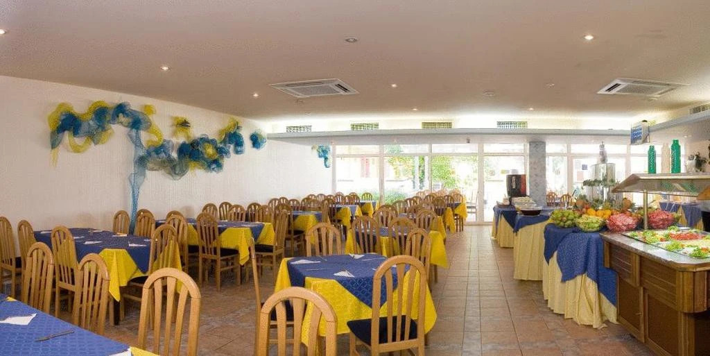 Hotel Oasis