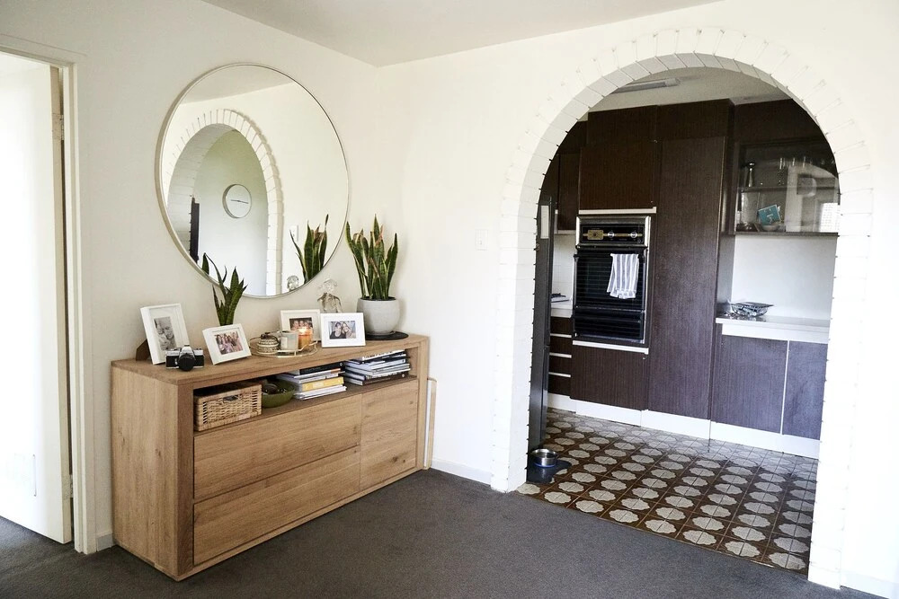 Retro Apart with Air Conditioning Perfect Location